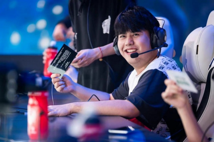 指挥球队加 指挥球队加