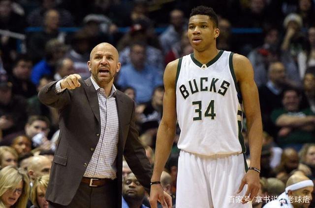 重新审查其 重新审查其