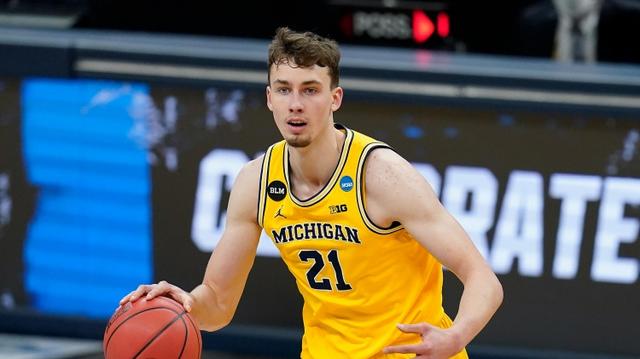 的带领下 的带领下