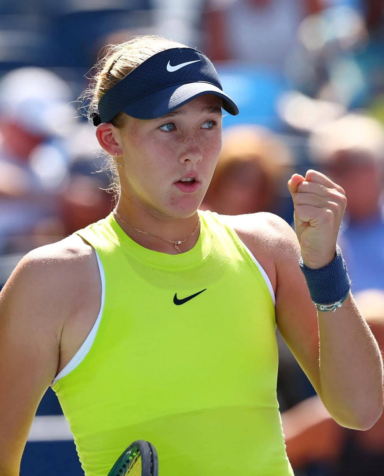 她需要重现 她需要重现