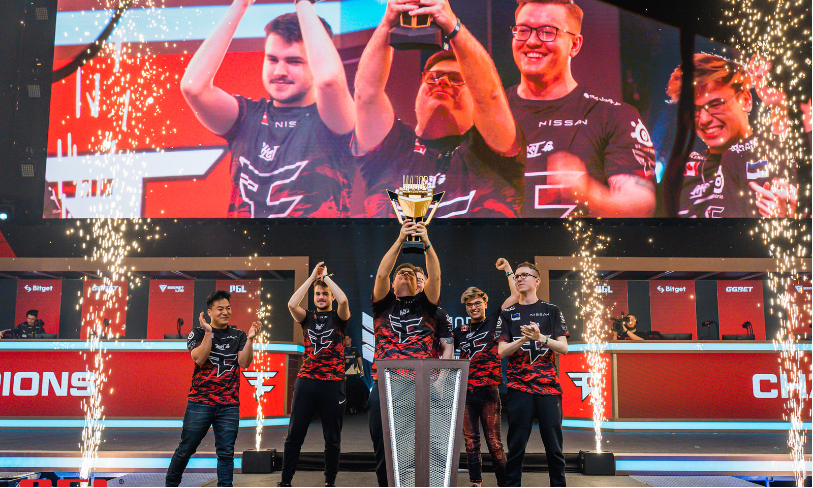 虽然巴萨与 虽然巴萨与